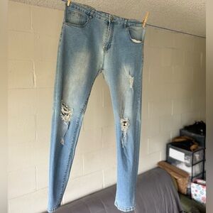 Fashion Nova / W34-26 X L28 / Men’s Blue Denim Ripped Jeans